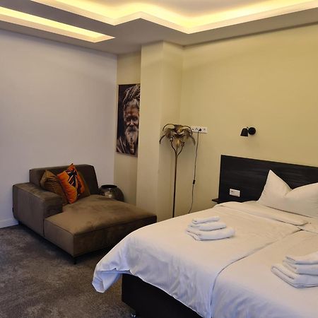שטיינפורט 3 Monkeys Hotel מראה חיצוני תמונה